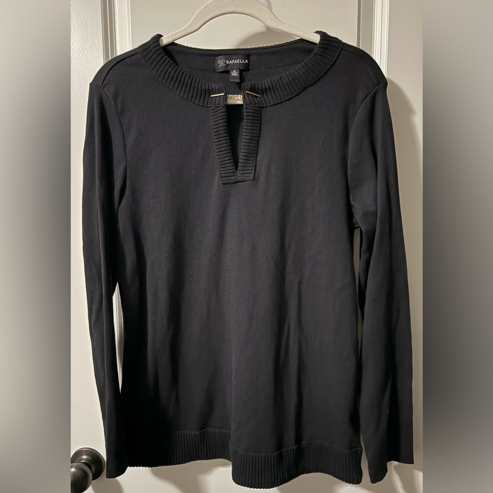 Women’s Rafaella Black V Neck Long Sleeve Sweater Gold Hardware size XS
